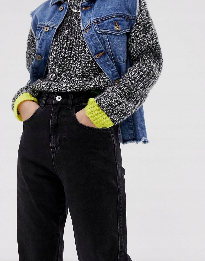 CZARNE SPODNIE JEANS