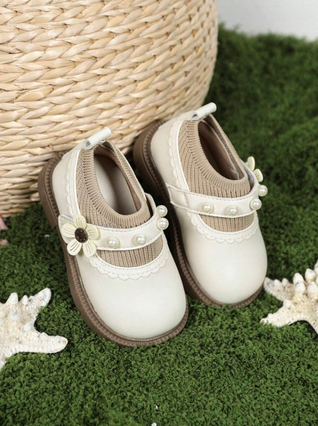 beżowe półbuty perełki kwiat