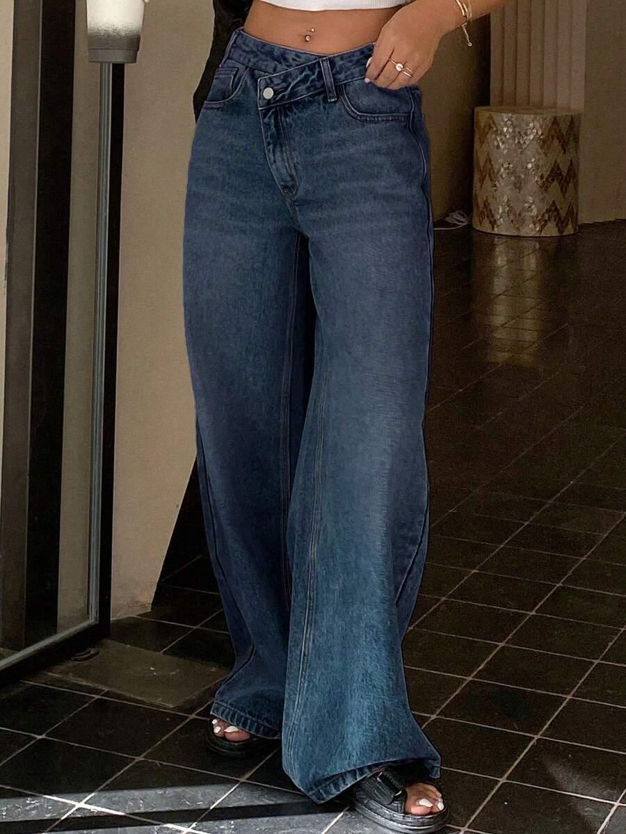 niebieskie spodnie jeans 