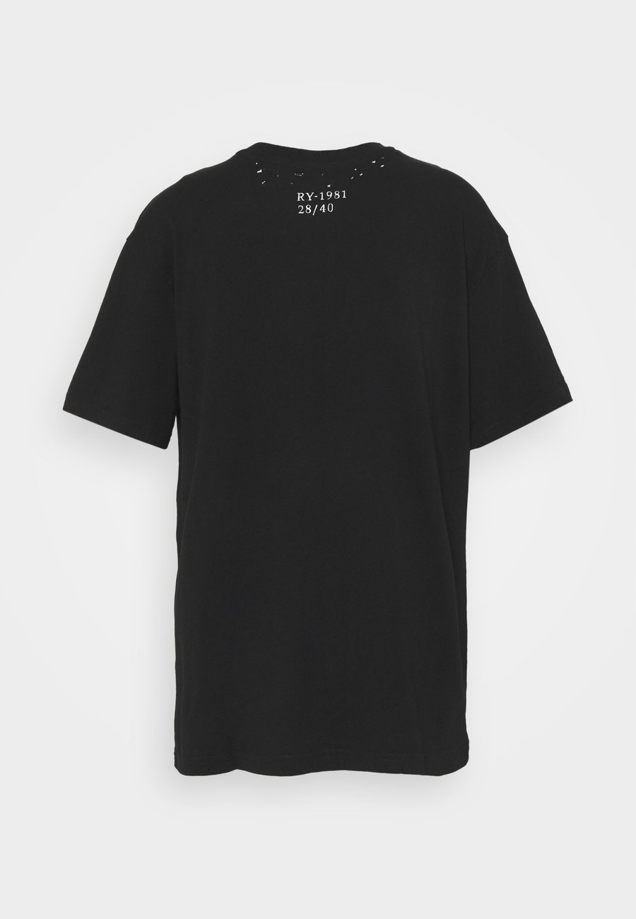 CZARNY T-SHIRT RIPPED LOGO