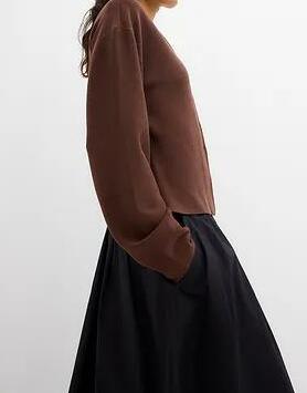 SWETER ROZPINANY Z WISKOZY