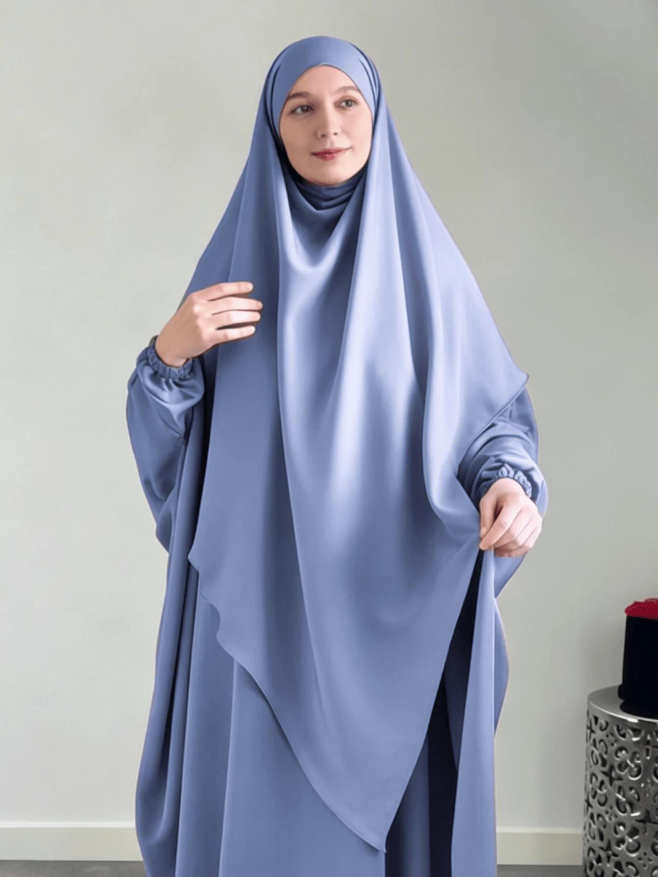 niebieska maxi sukienka