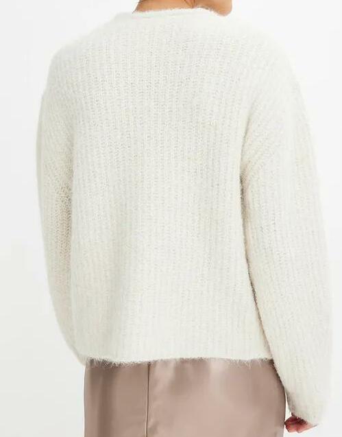 SWETER DAMSKI PLUS SIZE Z OKRĄGŁYM DEKOLTEM