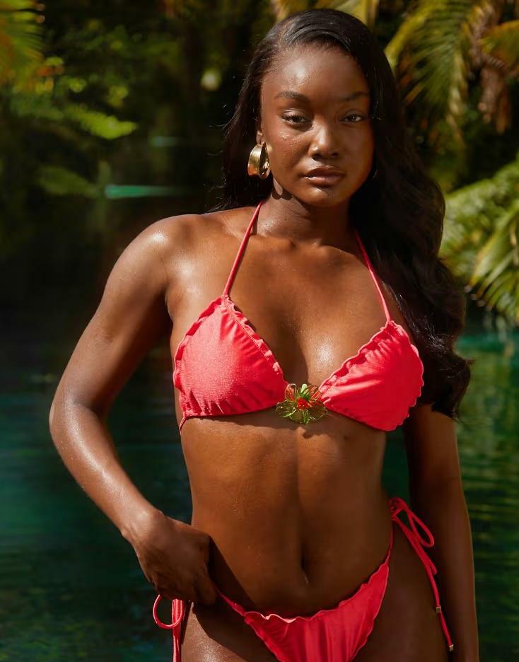 czerwona góra od bikini wiązanie