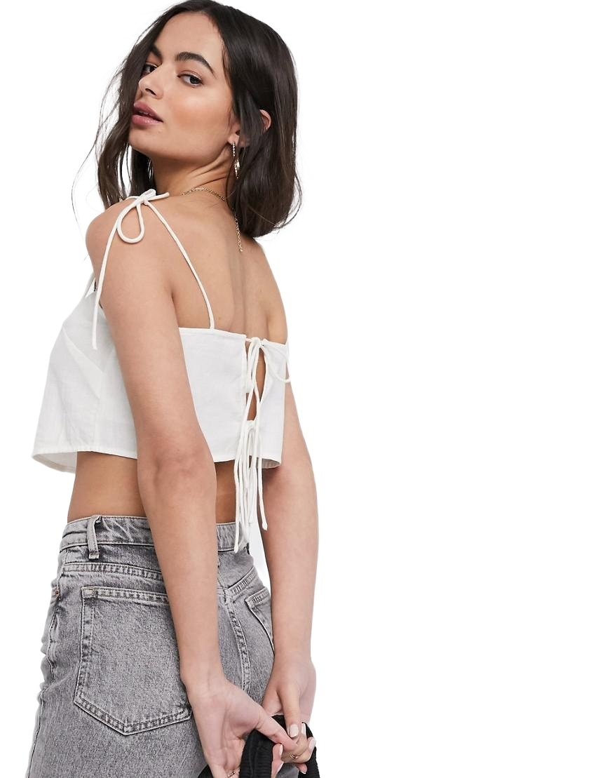 BIAŁY CROP TOP WIĄZANIE