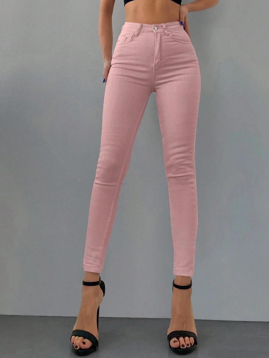różowe spodnie jeans rurki 