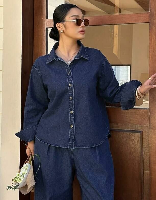 granatowa koszula jeans długi rękaw casual