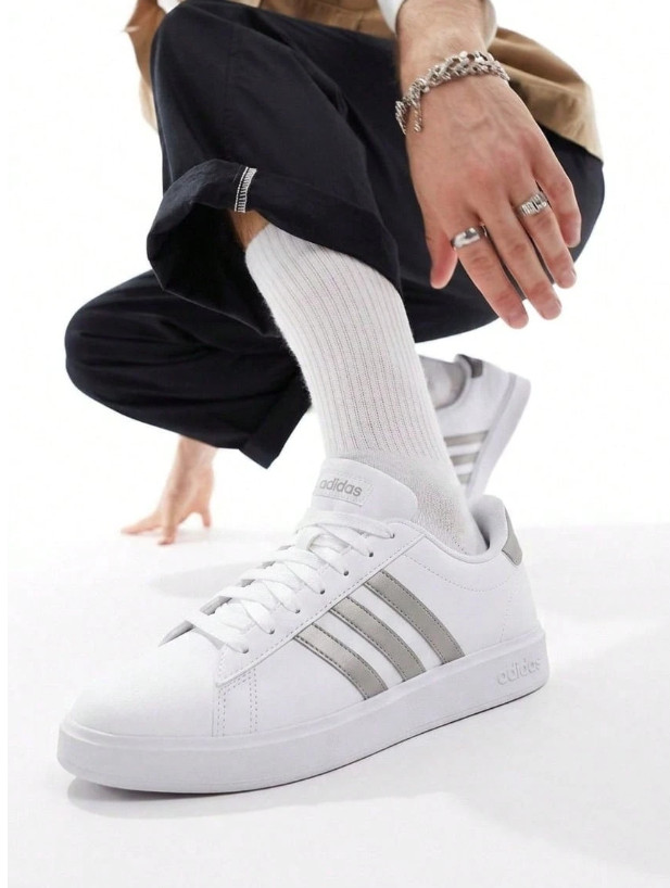 BIAŁE BUTY SPORTOWE GW9215