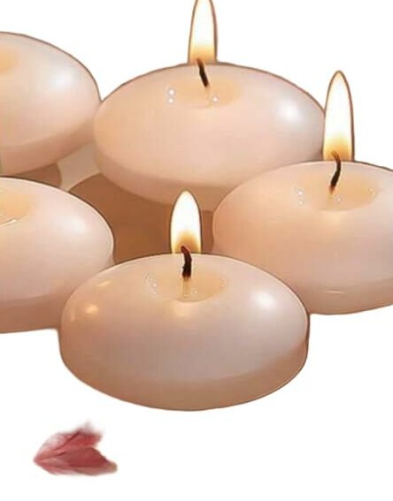 biała świeca tealight