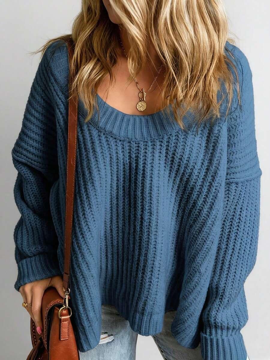 niebieski sweter oversize splot