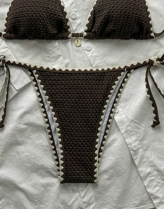 DÓŁ OD BIKINI