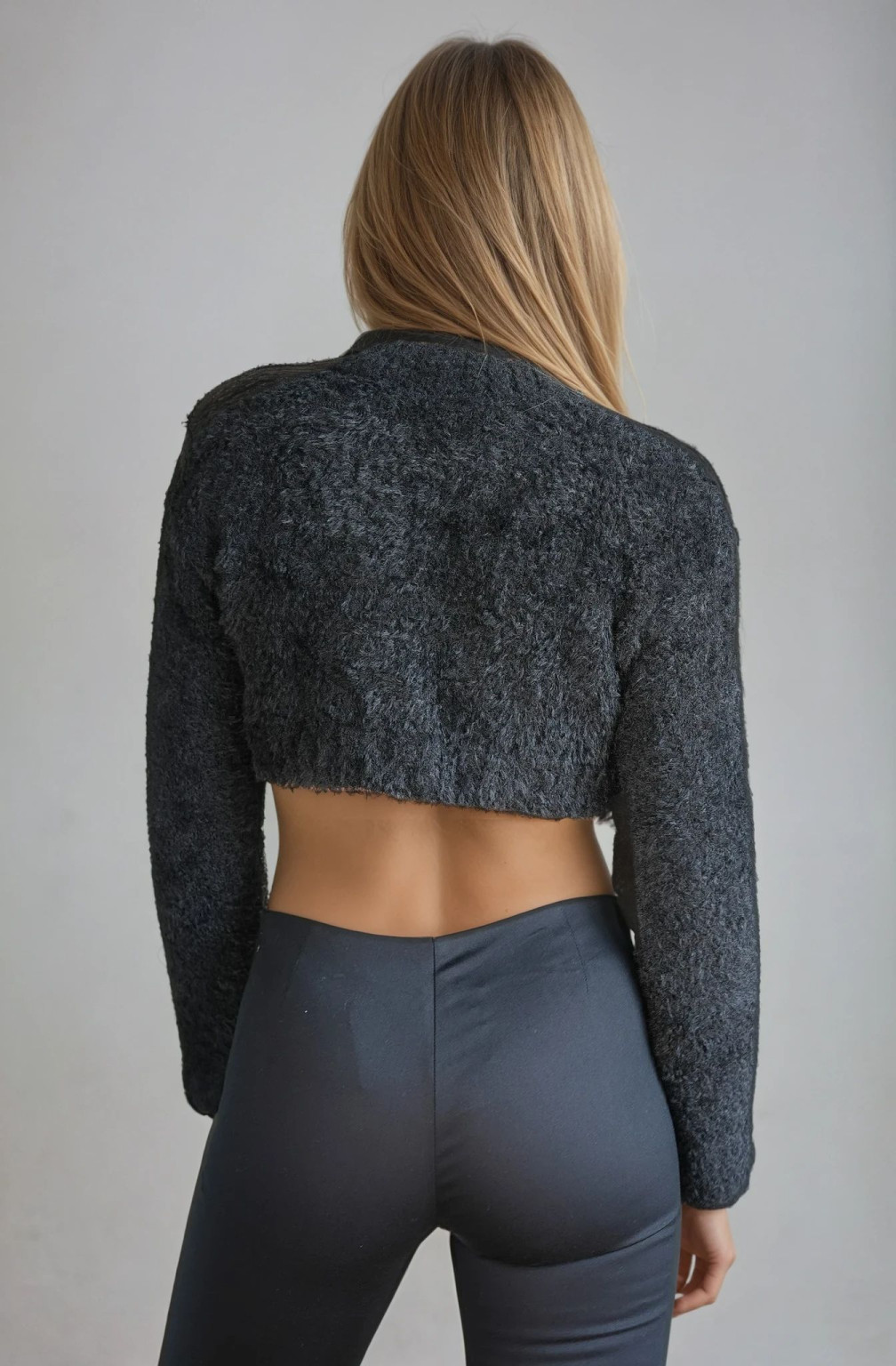 CZARNY KRÓTKI SWETER GUZIKI
