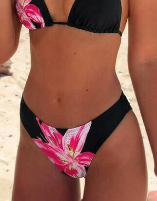 CZARNY DÓŁ OD BIKINI WZÓR KWIATY