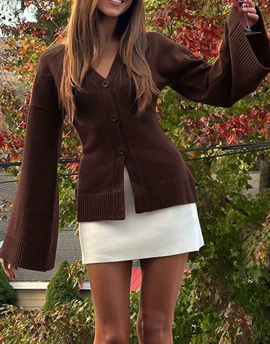 BRĄZOWY SWETER DŁUGI RĘKAW