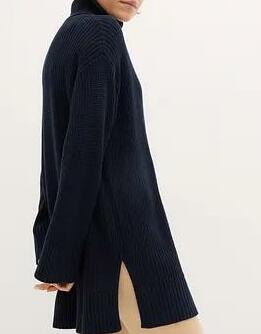 OVERSIZE'OWY SWETER Z GOLFEM