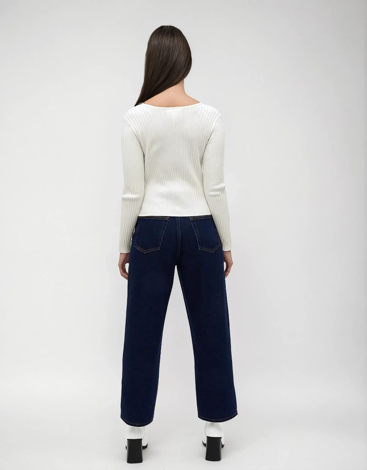 prążkowany sweter v-neck