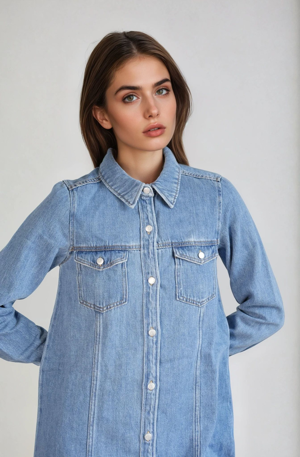 niebieska mini sukienka jeans