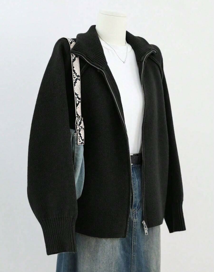 CZARNY ROZPINANY SWETER