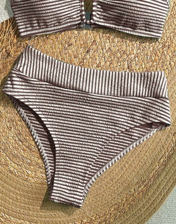 dół od bikini