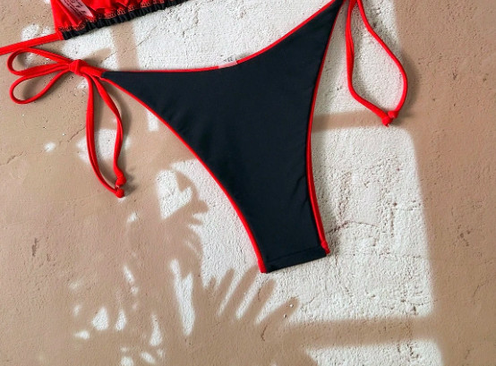 DÓŁ OD BIKINI