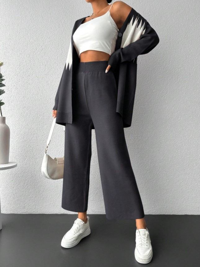 SWETER SPODNIE KOMPLET