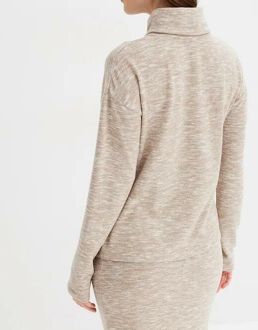 SWETER Z GOLFEM 