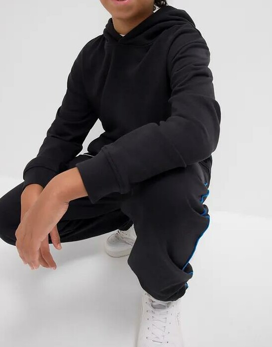 BLUZA Z KAPTUREM