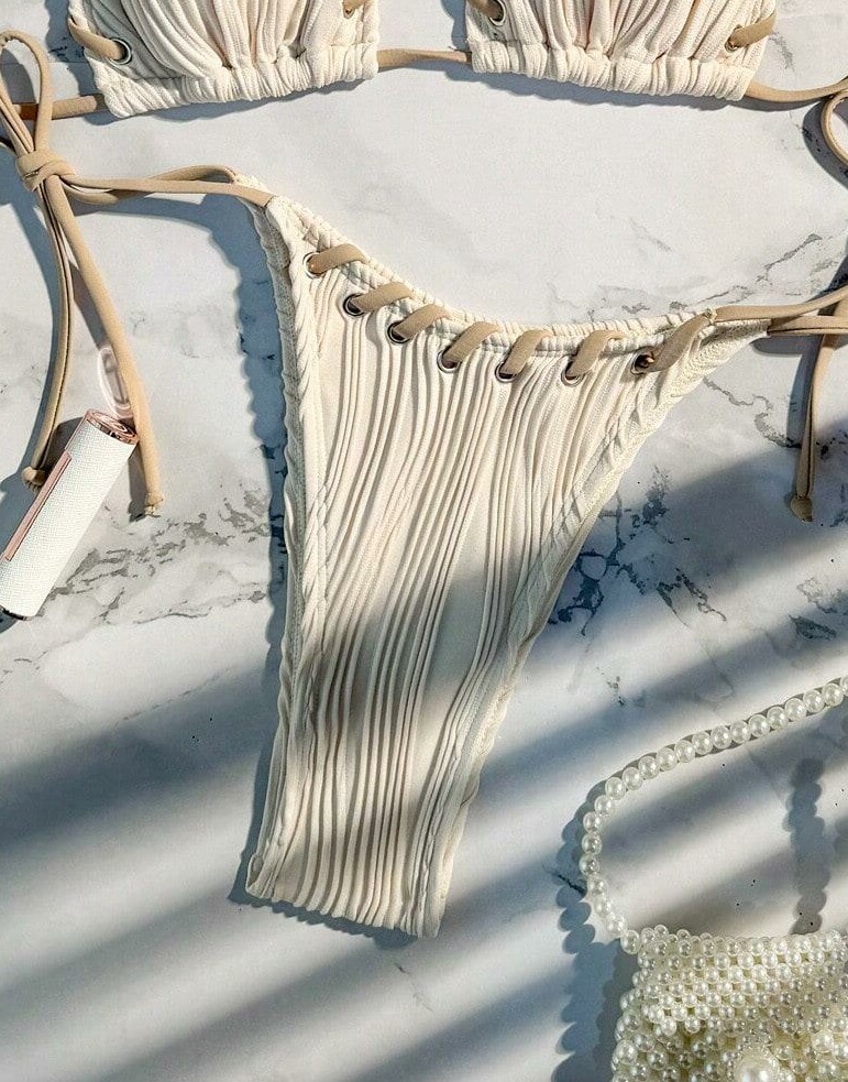 KREMOWY DÓŁ OD BIKINI