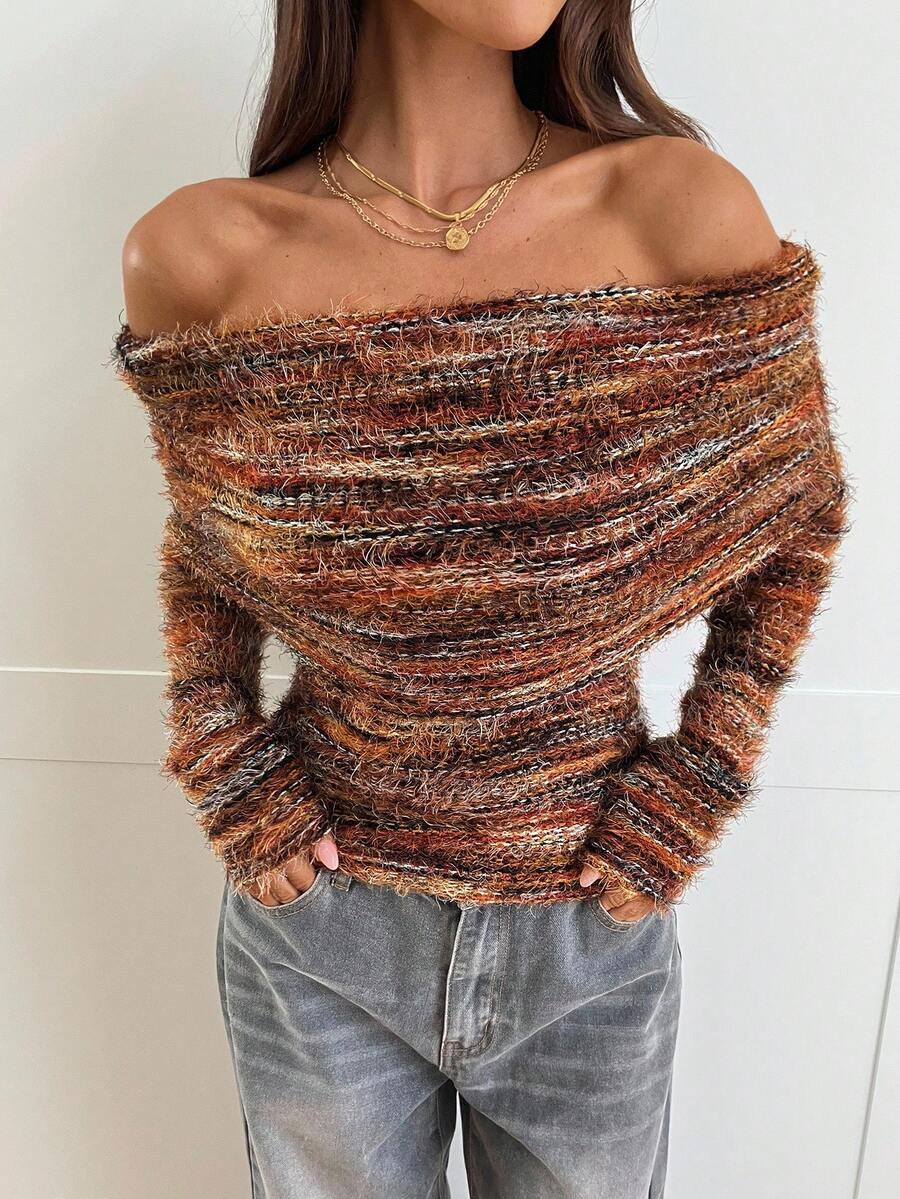 SWETER ODKRYTE RAMIONA