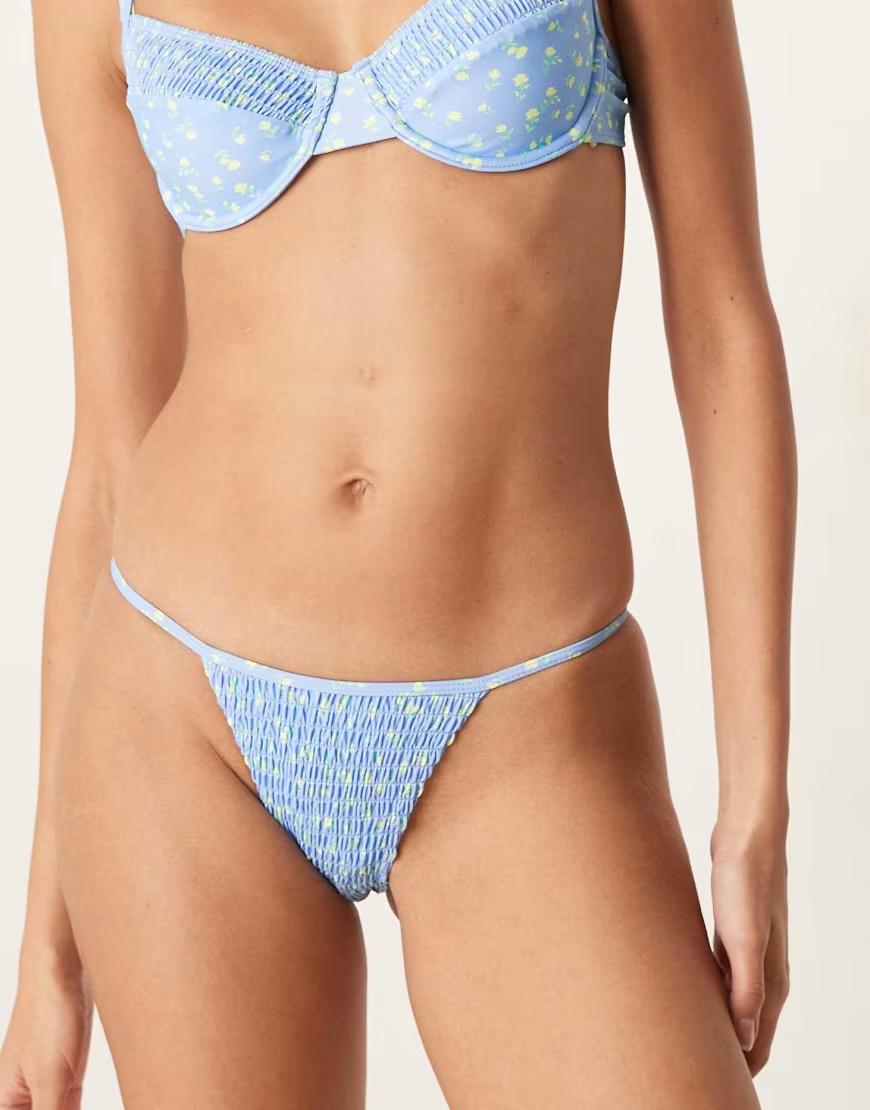 NIEBIESKI DÓŁ OD BIKINI wzór