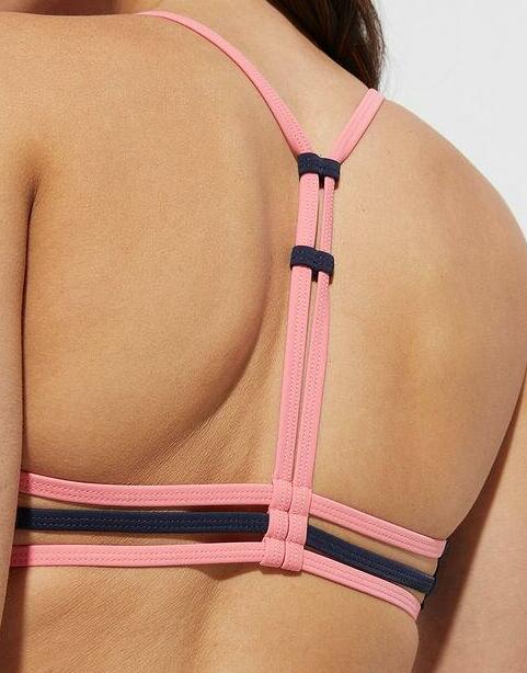 BIUSTONOSZ OD BIKINI