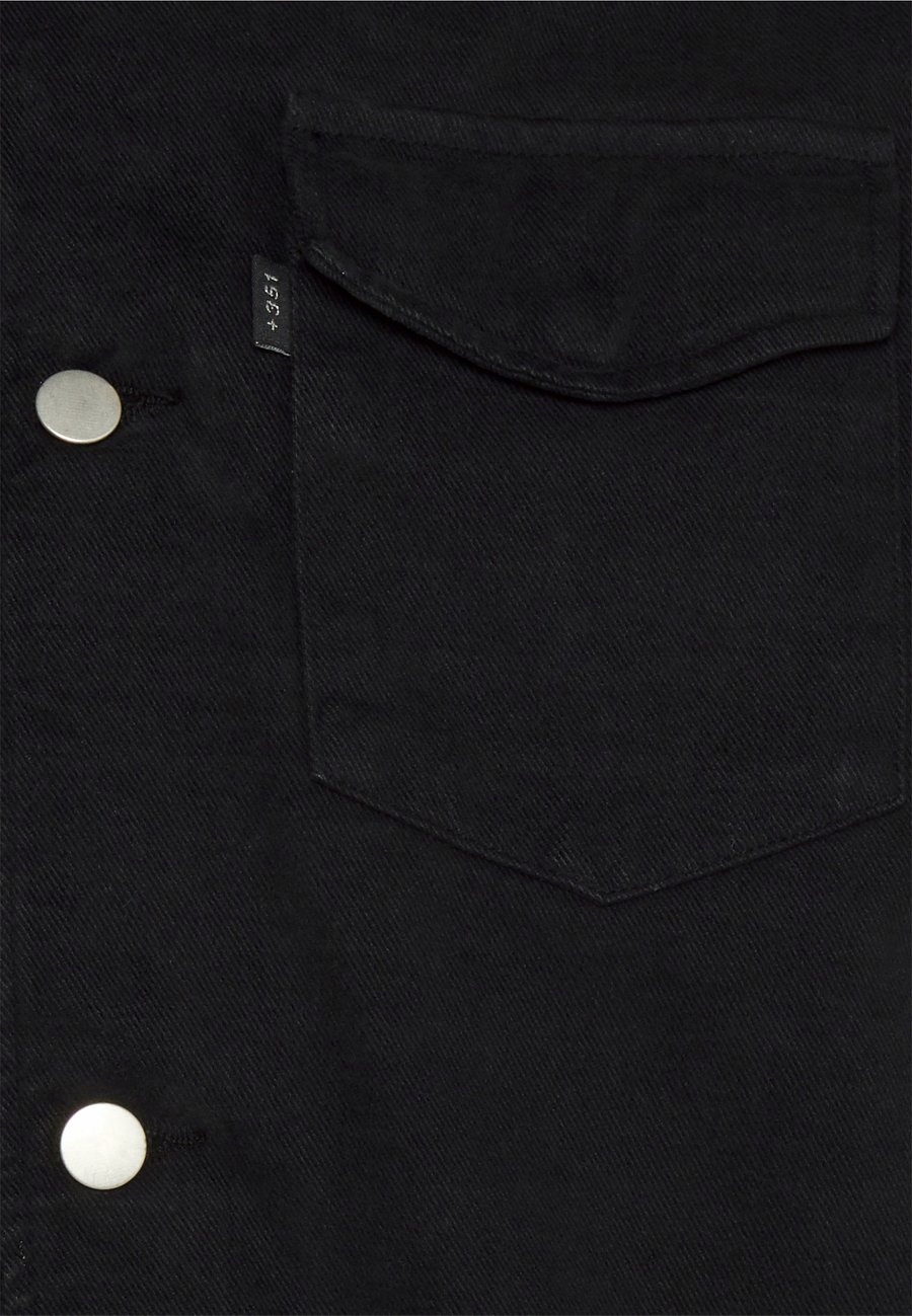 długa kurtka jeans