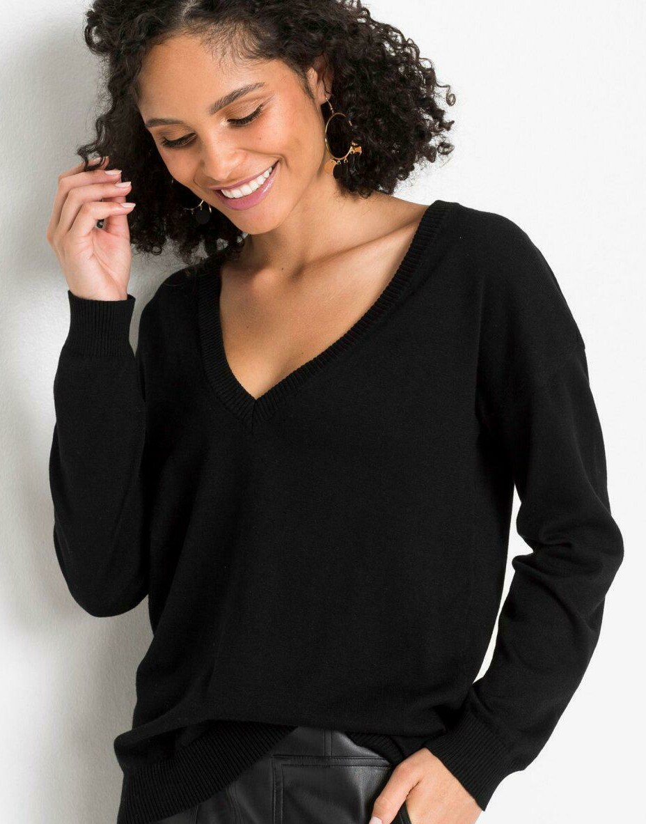 CZARNY SWETER V-NECK