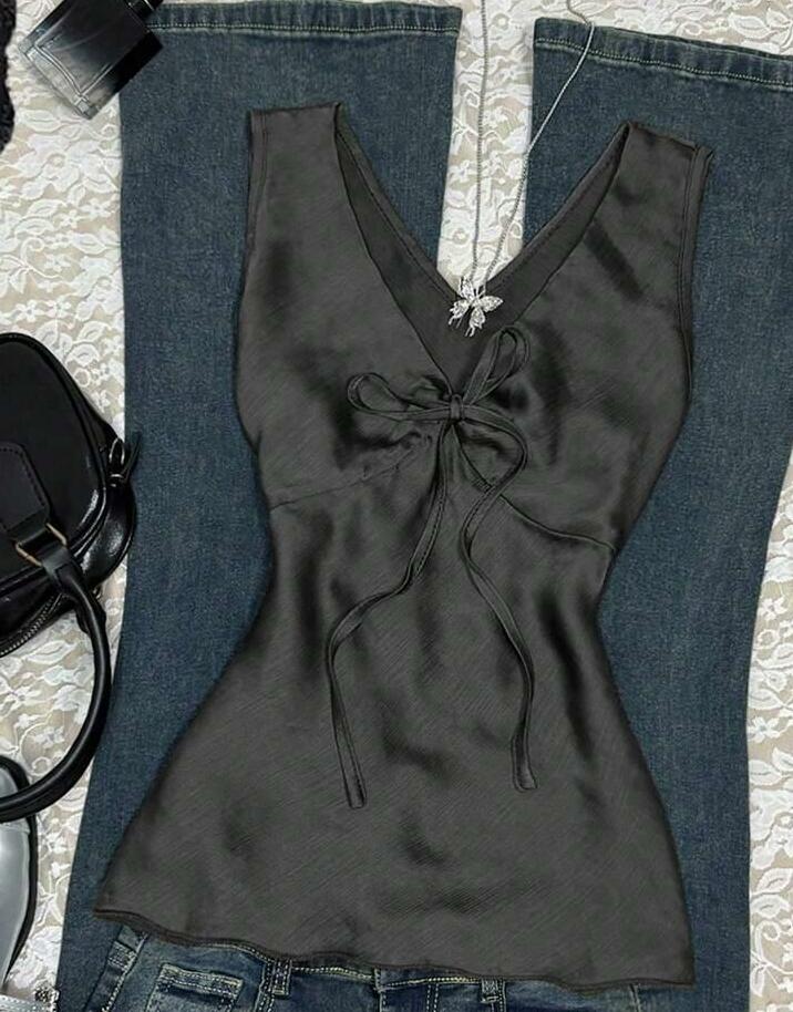 czarny satynowy top