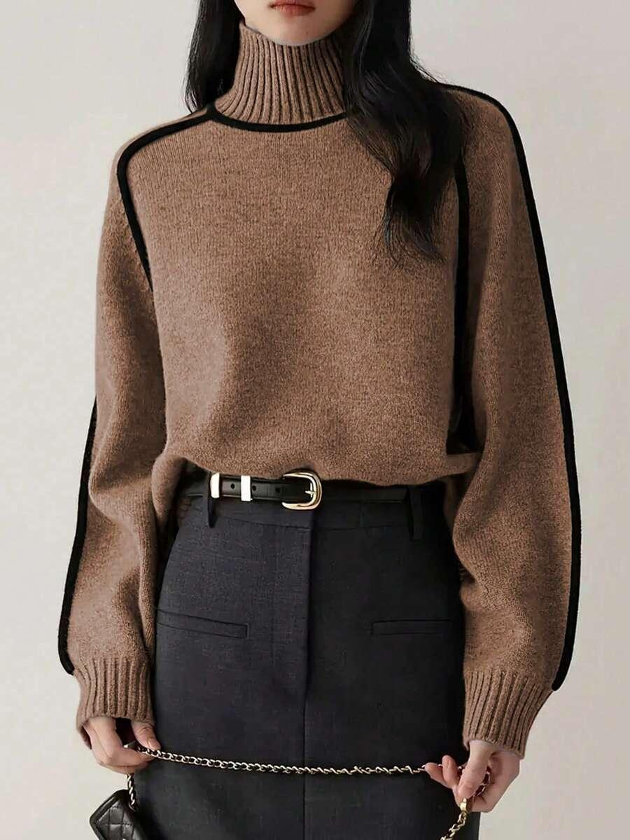 brązowy sweter golf
