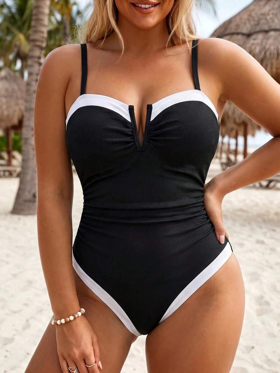 JEDNOCZĘŚCIOWY STRÓJ KĄPIELOWY