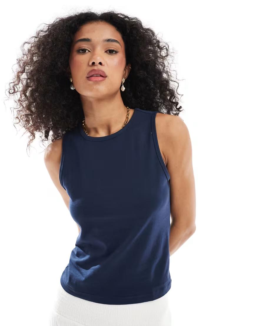 granatowy top basic