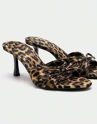 klapki obcas animal print