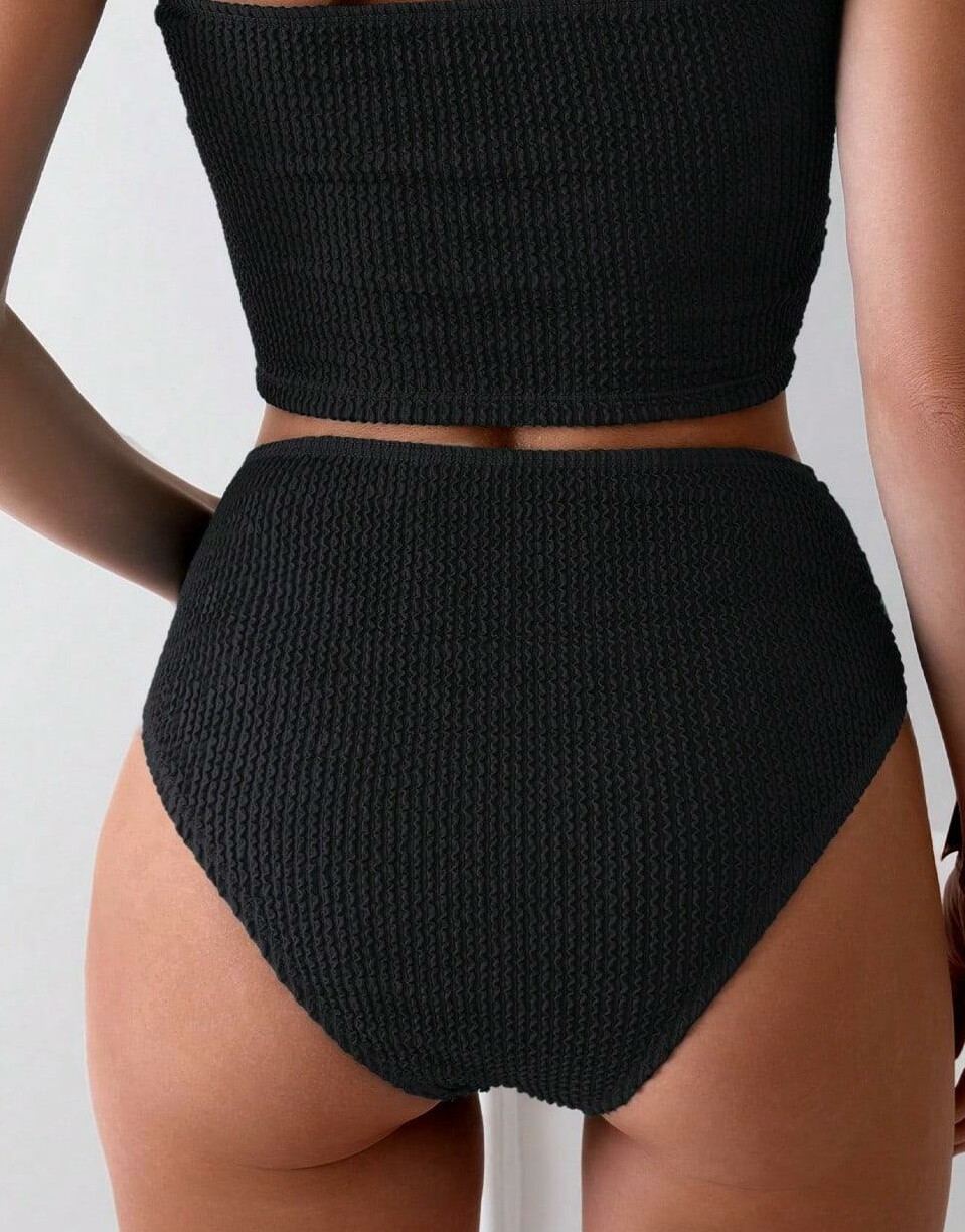 dół od bikini marszczenia