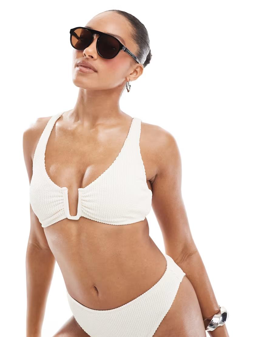 KREMOWA GÓRA OD BIKINI 