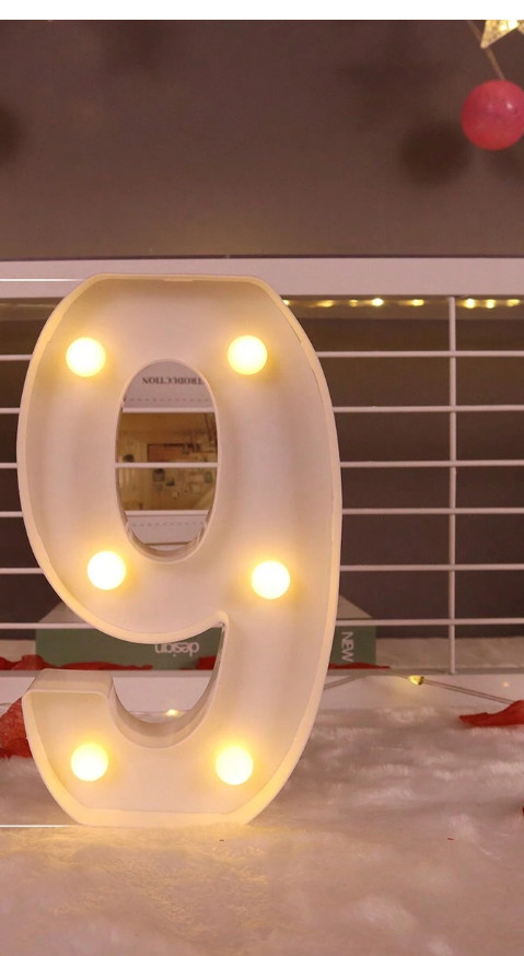 LAMPKA LITERA 9