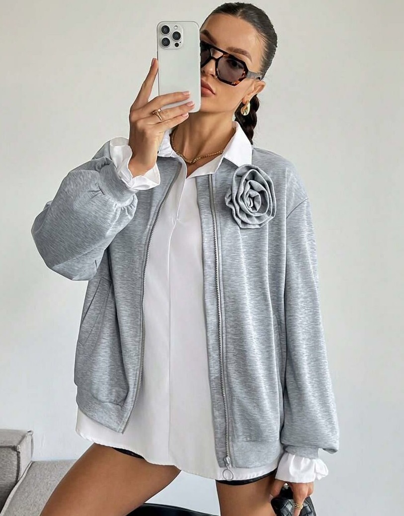 szara bluza bomber