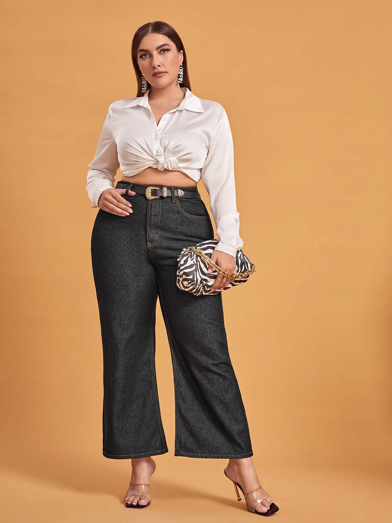 czarne spodnie jeans 