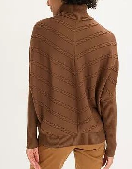 SWETER Z GOLFEM
