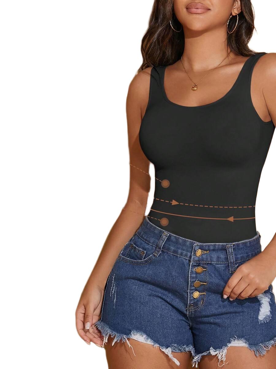 czarny modelujący top 