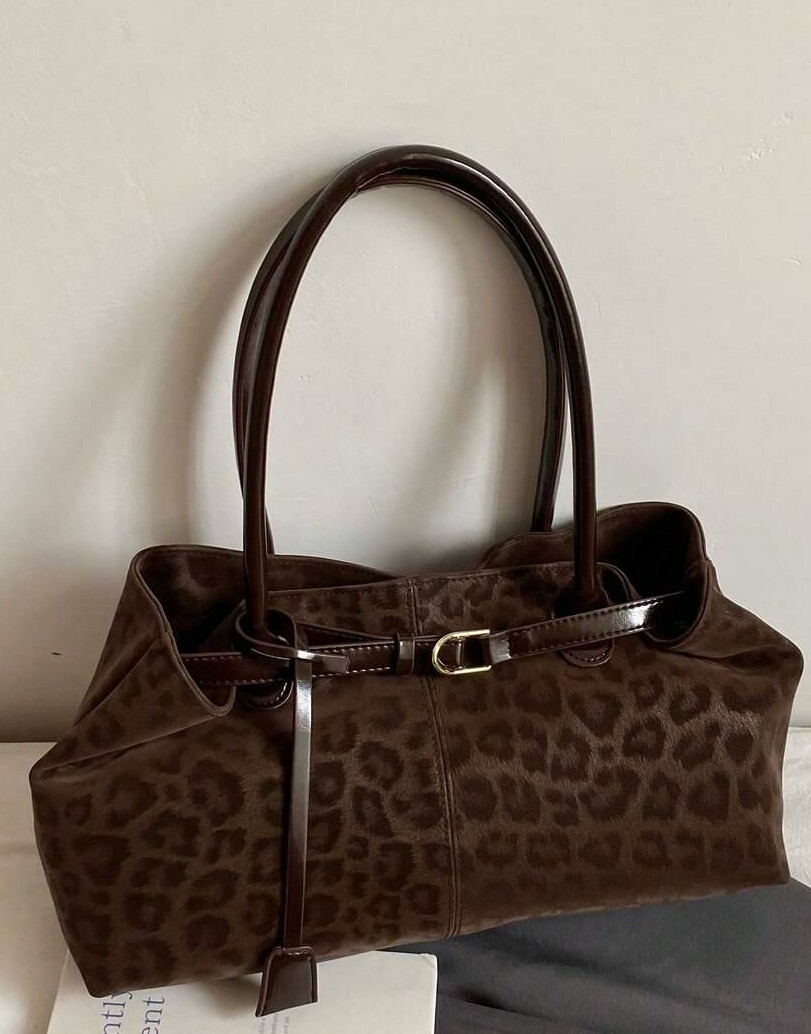 brązowa torebka animal print