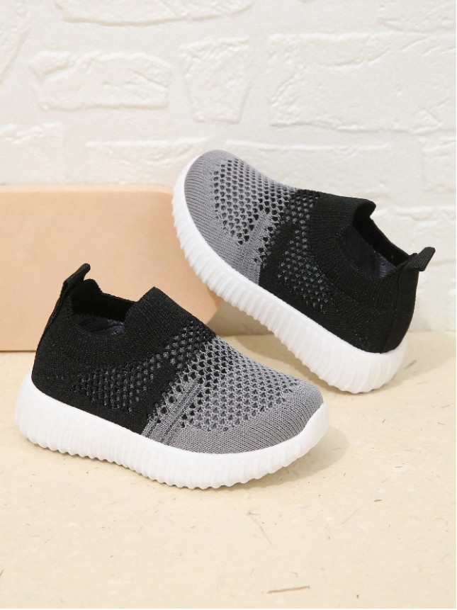 dwukolorowe buty trampki