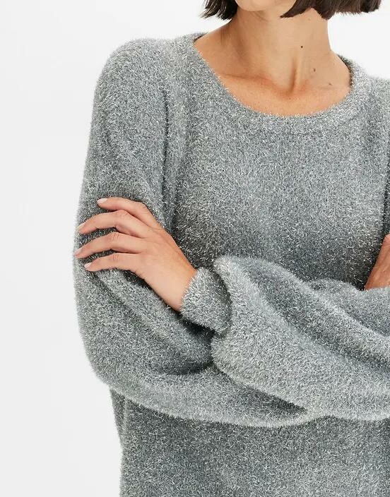 SWETER Z LUREKSOWĄ NITKĄ