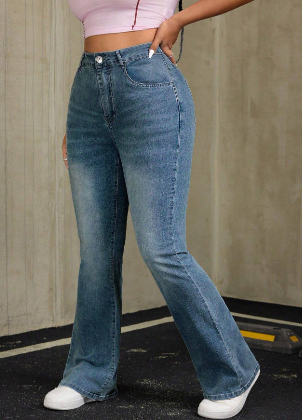 niebieskie spodnie jeans dzwony