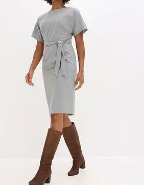 SUKIENKA PLUS SIZE KRÓTKI RĘKAW PRZED KOLANO